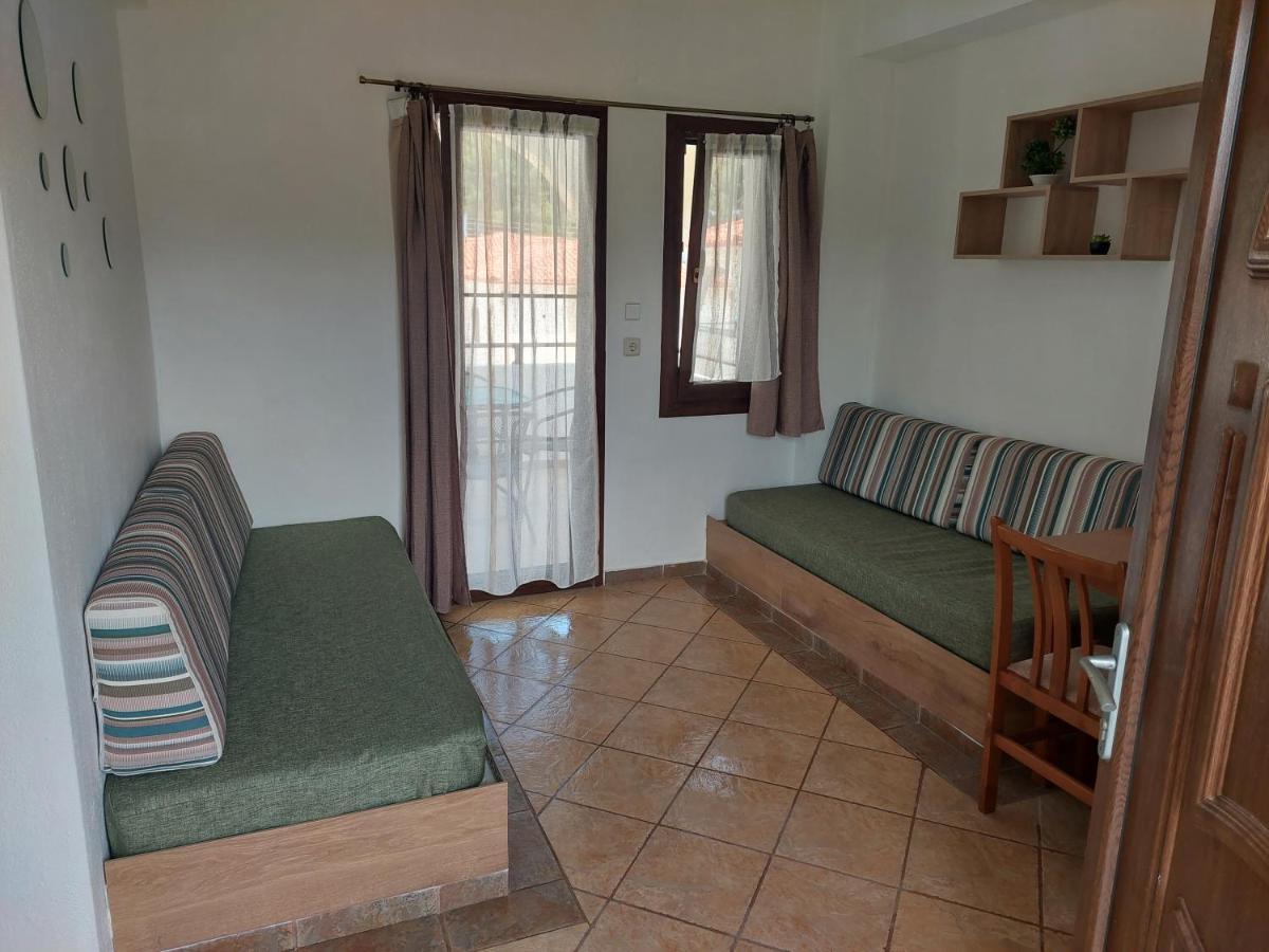 Amari Hotel Metamorfosi  Buitenkant foto
