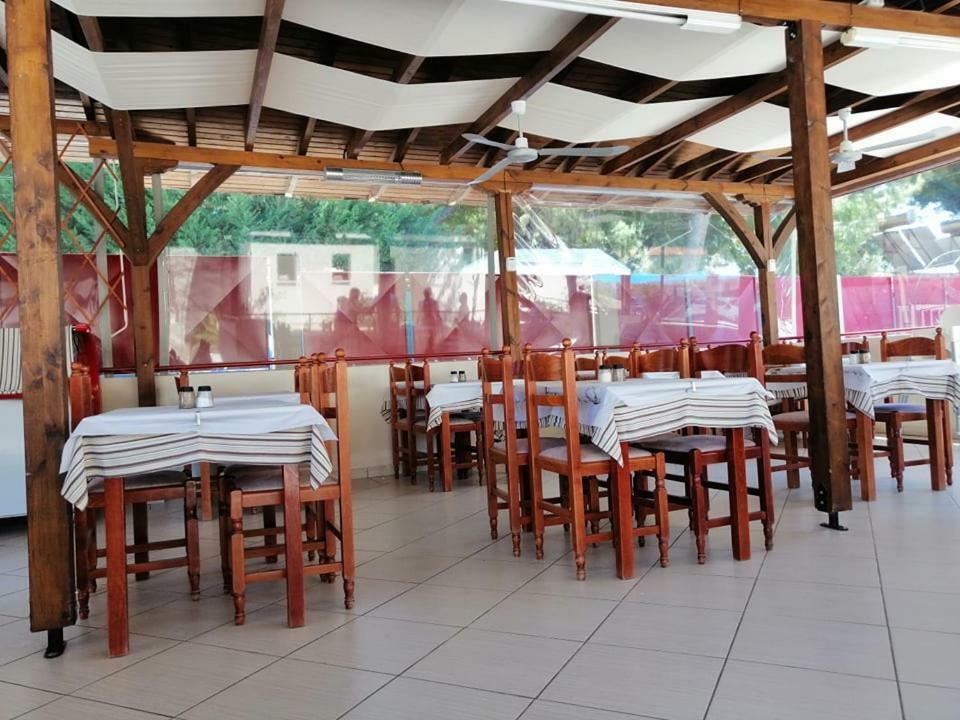 Amari Hotel Metamorfosi  Buitenkant foto